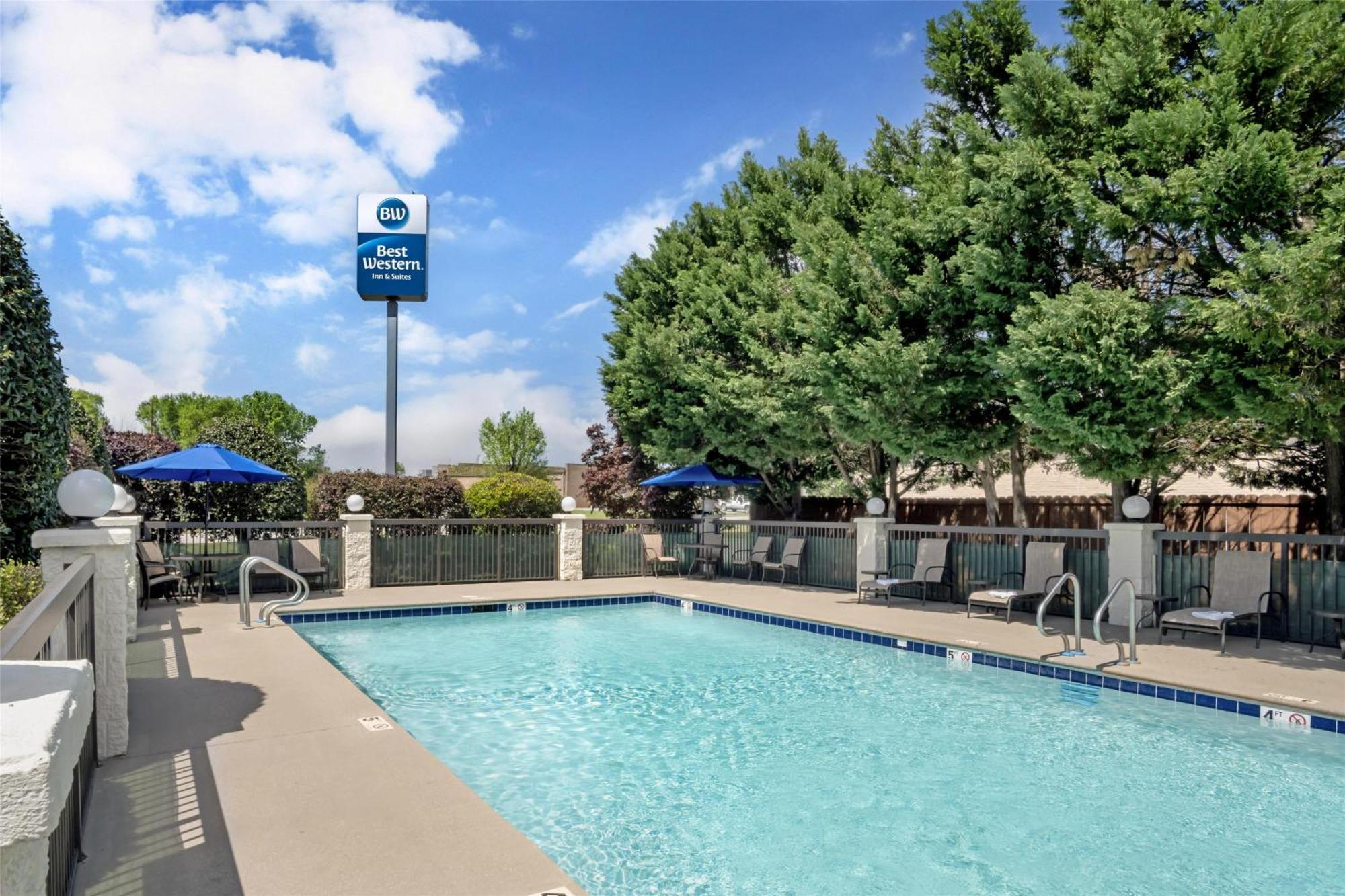 Best Western Inn & Suites מונרו מראה חיצוני תמונה