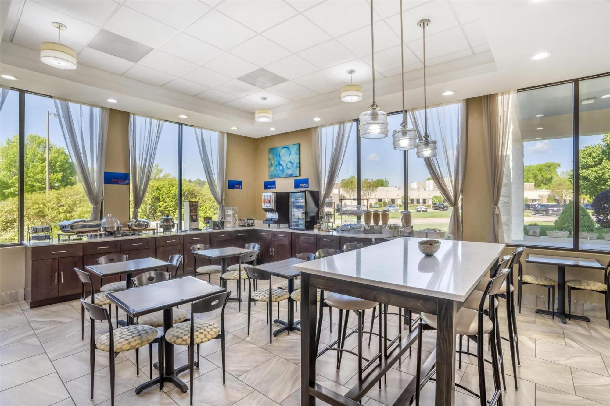 Best Western Inn & Suites מונרו מראה חיצוני תמונה