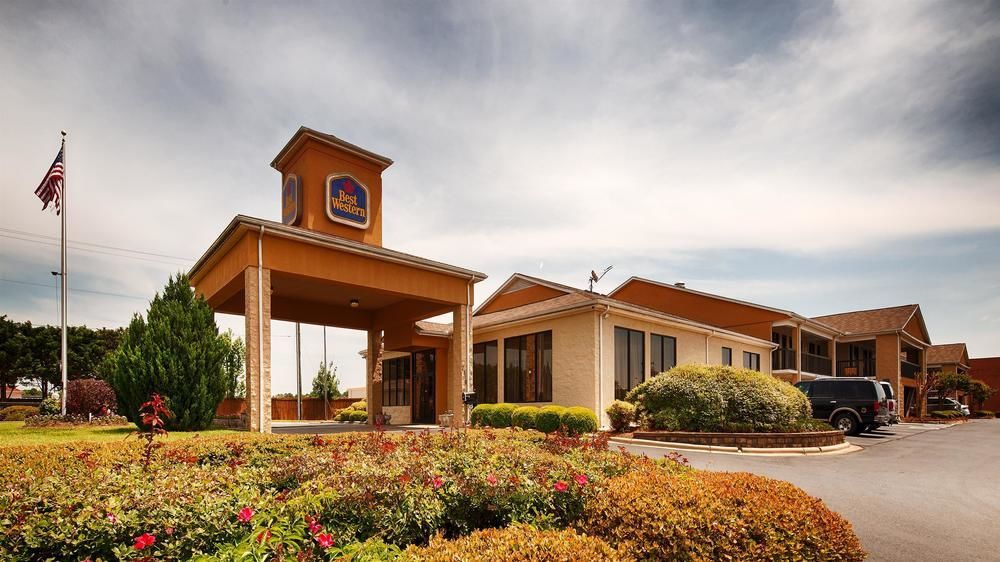 Best Western Inn & Suites מונרו מראה חיצוני תמונה
